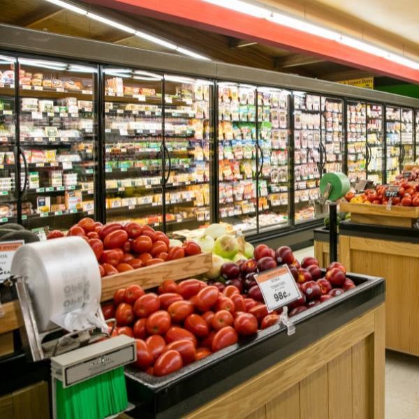 Concentric offers backup power services for retail and commercial businesses.